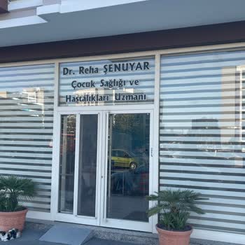 Dr. Reha Şenuyar Sağlık Çatısı Adı Altında Küçük Bir Ev