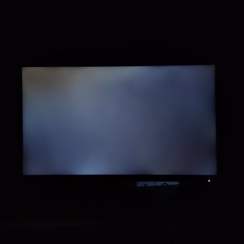 Asus Bilgisayar Arka Işık Sızması