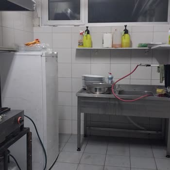 ODTÜ (Orta Doğu Teknik Üniversitesi) 6 Yurt Kantini Hijyen Sorunu