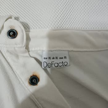 DeFacto Polo Yaka Düğmeleri Paslandı
