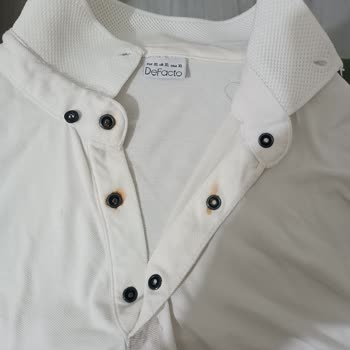 DeFacto Polo Yaka Düğmeleri Paslandı