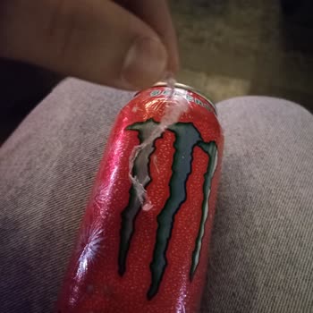 Monster Energy Monster Enerji İçeceği İçinden Çıkan Enteresan Şey