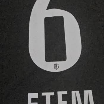 Kartal Yuvası Forma Baskısı Yamuk Ve Garip