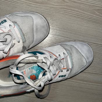 New Balance 550 Ayakkabı Önü Çökmekte