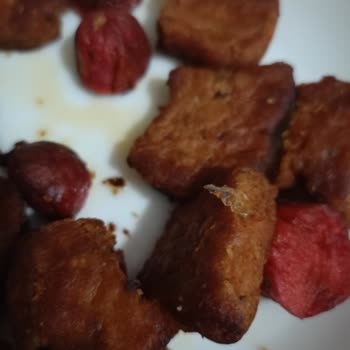 Lezita Acılı Kebap - İçinden Naylon Çıkması.