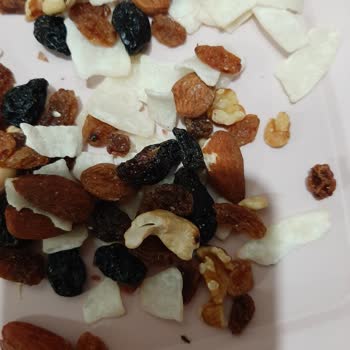 Çerezya Kuru Yemiş Paketinden Canlı Böcek Çıktı