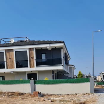 ADM Elektrik Dağıtım Yanlış Yere Koyulan Aydınlatma Direği