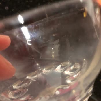 Finish Bulaşıklarda Tabletin Kalıntıları Kalıyor