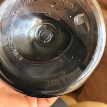 Uzspace Sağlıksız Plastik Kullanıyor