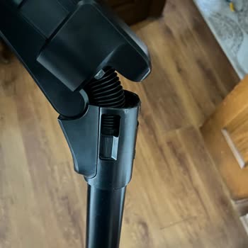 Tefal TY99F1 Şarjlı Süpürge Borusunda Tırnak Kırılması