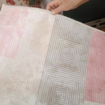 El Aziz Halı Yıkama Halıları Kötü Yıkıyor