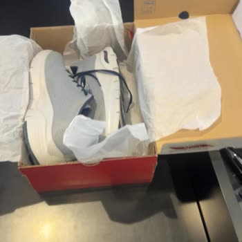 Skechers'ta Ürün İadesinde Yaşanan Sorun