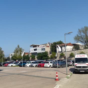 Bursa Yıldırım Belediyesi Spor Kompleksi Otopark Sorunu