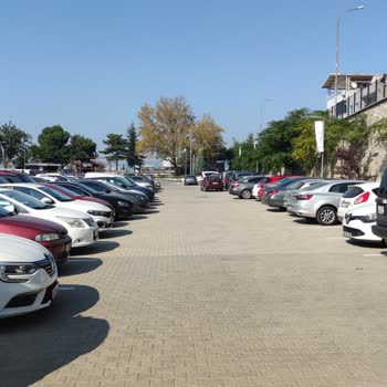 Bursa Yıldırım Belediyesi Spor Kompleksi Otopark Sorunu