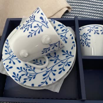English Home Kırık Fincan Değişimi Yapılmadı