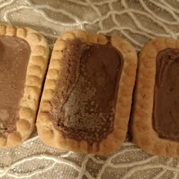 Eti Gıda Bozuk Çikolatalı Bisküvi Sorunu