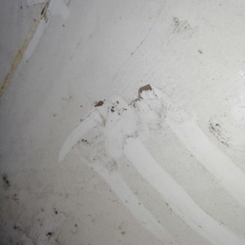 Hakan Oto Çıkma Ve Yedek Parçaları (İstanbul) Kusurlu Malzeme Satıp İnsan Yanıltıyor