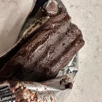 Eti Karam Gurme Çikolatalı Gofret Üzerinde Güvelenme.