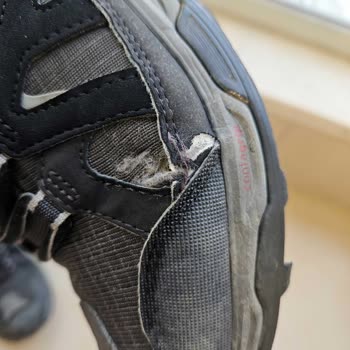 Salomon Göre-tex Ayakkabının Üretimi Hatalı, Firma Umursamıyor!