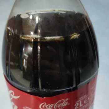 Coca-Cola Kolada Böcek Var