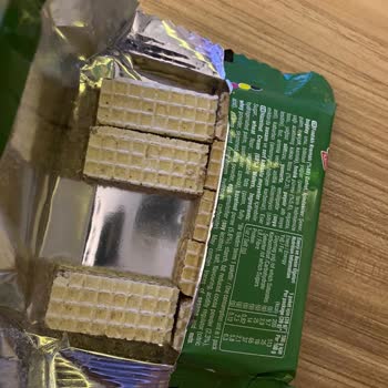 Ülker 9 Kat Tat Gofretin BAYAT/BOZUK Çıkması