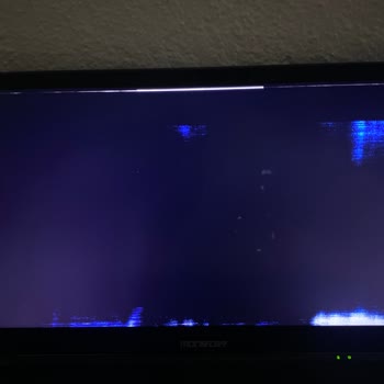 Monster Laptop Ekran Siyahlaşıyor