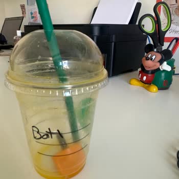 Starbucks İçecek İçinden Çıkan Tehlikeli Madde