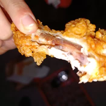 KFC Bayat Ekmek Pişmemiş Tavuk