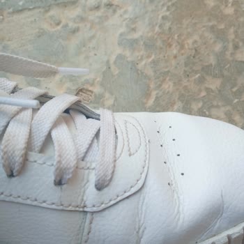 Deichmann Orijinal Puma Ayakkabı Üstünde Çatlama Ve Açılması