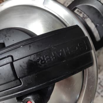 Schafer Düdüklü Tencerenin Patlaması