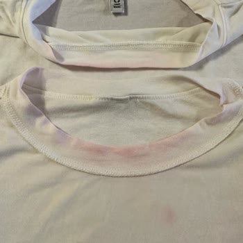 Domestos Çamaşır Suyu Beyaz Tişörtümü Pembe Yaptı