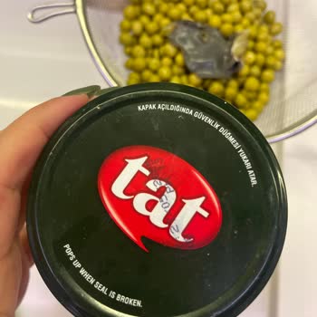 Tat Gıda Tar Marka Bezelye Küflenme İçinde Yabancı Madde Var