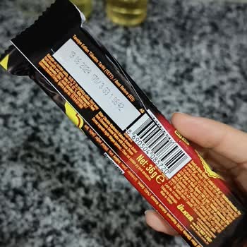 Ülker Bitter Çikolatalı Gofret Bozuk