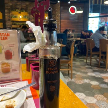 Tavuk Dünyası Garson Hizmeti Ve Yemek Kalitesi Sorunu