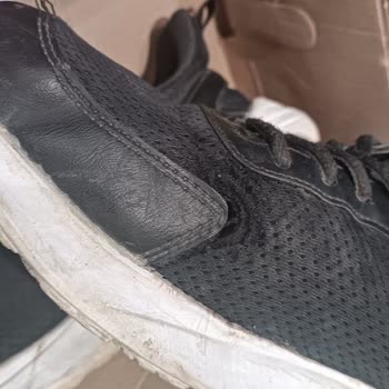 Kinetix Üretici Ve Mağazalar Sattıkları Ayakkabının Arkasında Durmuyorlar