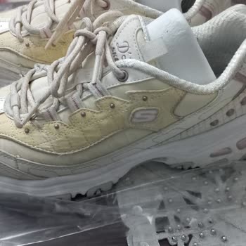 Skechers Ayakkabıda Sararma Renk Değiştirme