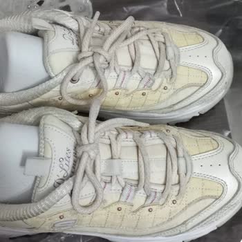 Skechers Ayakkabıda Sararma Renk Değiştirme