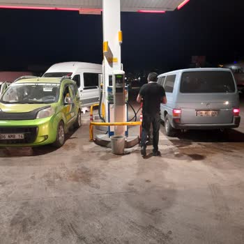Shell Araç Dolum Sıralarında Dikkatsizlik