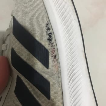 adidas Ayakkabım Durduk Yere Yırtıldı