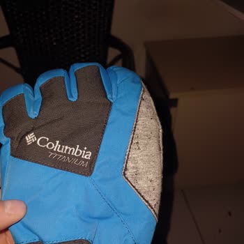 Columbia SM9287 Eldiven Mağduru
