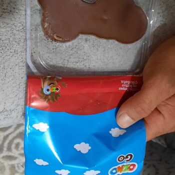Ozmo Pan Çikolata İçerisinde Kurt Var