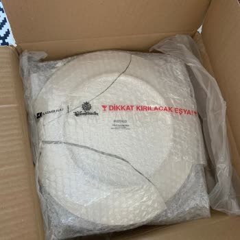 Karaca Züccaciye   Uygulamasından Gelen Kırık Tabaklar