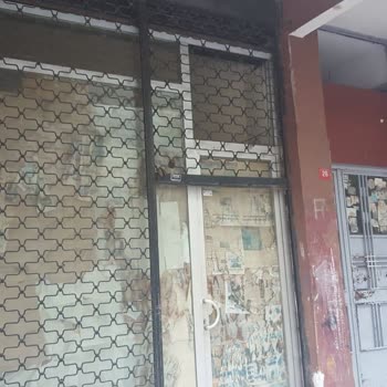 Bahçelievler Kaymakamlığı Bahçelıevler Patlamasında Malı Hasar Gören İnsanlar Mağdur Ediliyor.