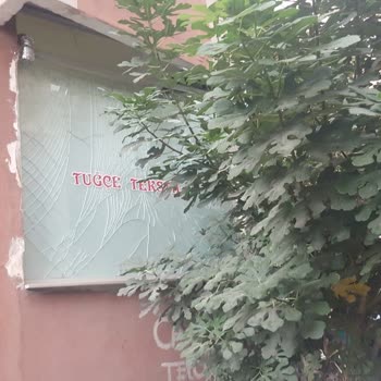 Bahçelievler Kaymakamlığı Bahçelıevler Patlamasında Malı Hasar Gören İnsanlar Mağdur Ediliyor.