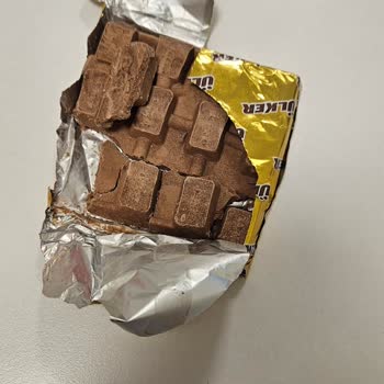 Ülker Bol Sütlü Çikolata Bozuk Çıktı