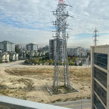 Başkent Elektrik Dağıtım Enerjisa - Yaşam Alanına Çok Yakın Yüksek Gerilim Hattı