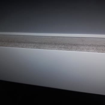 Rönesans Mobilya Gardırobun Kapağının Ustu Boyanmamış Olması Coğu Şeyi Savsaklamaları