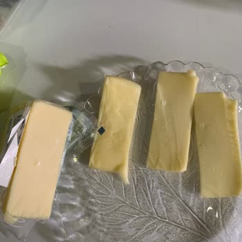 Binvezir Peynir Renk Olarak Beni Rahatsız Etti
