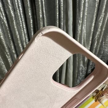 iPhone Silikon Kılıf Çok Kalitesiz