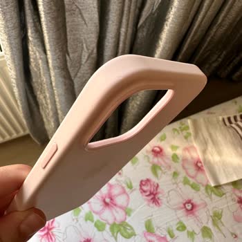 iPhone Silikon Kılıf Çok Kalitesiz